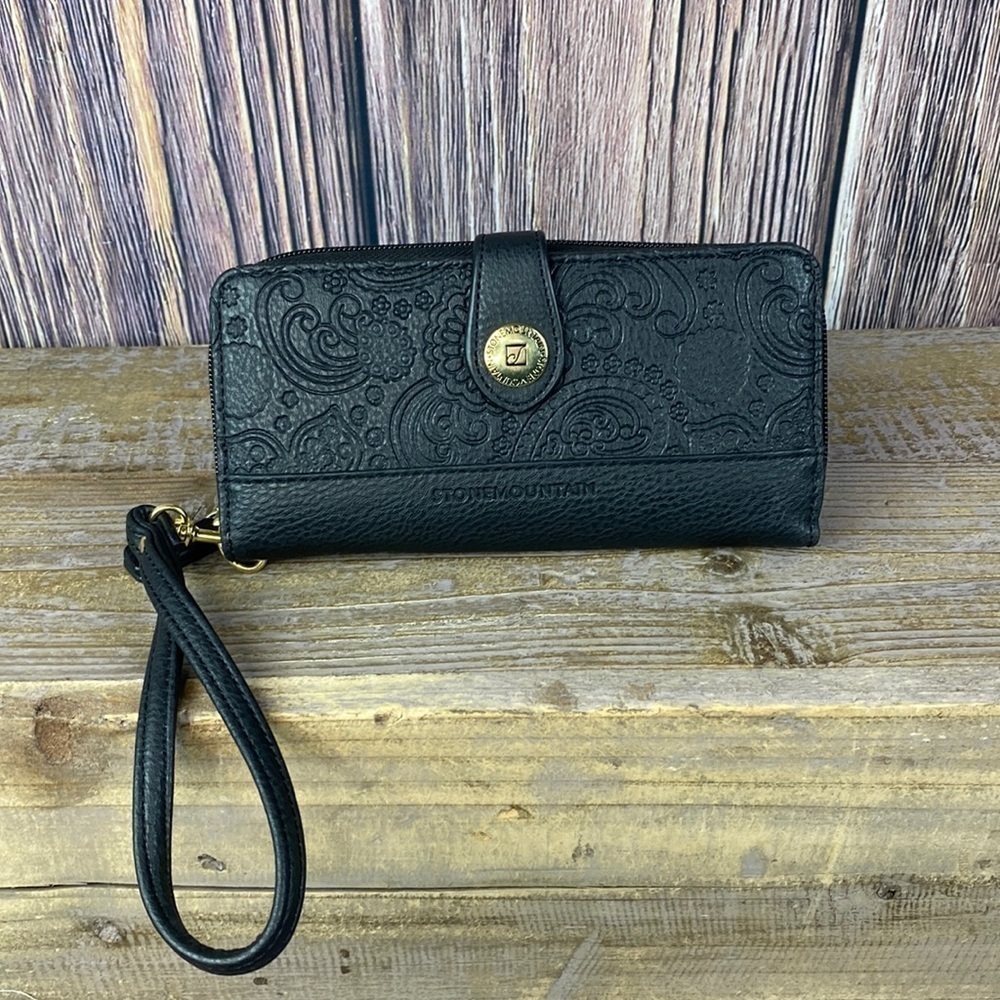 Black Leather Wallet / Wristlet